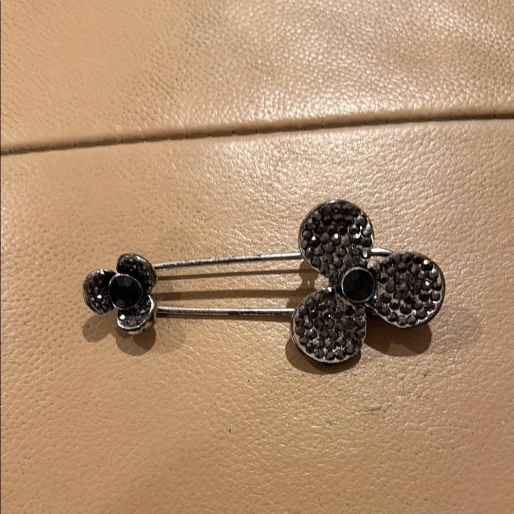 Silver Floral Pin
